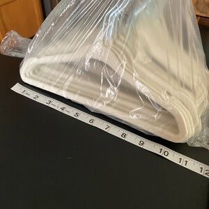 25 Hanes Off White Felt-Covered Hangers